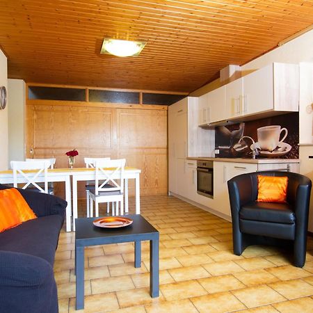 Ferienwohnung "Kirchblick" Im Ferienhaus Blumenhain Bad Wunnenberg Ngoại thất bức ảnh