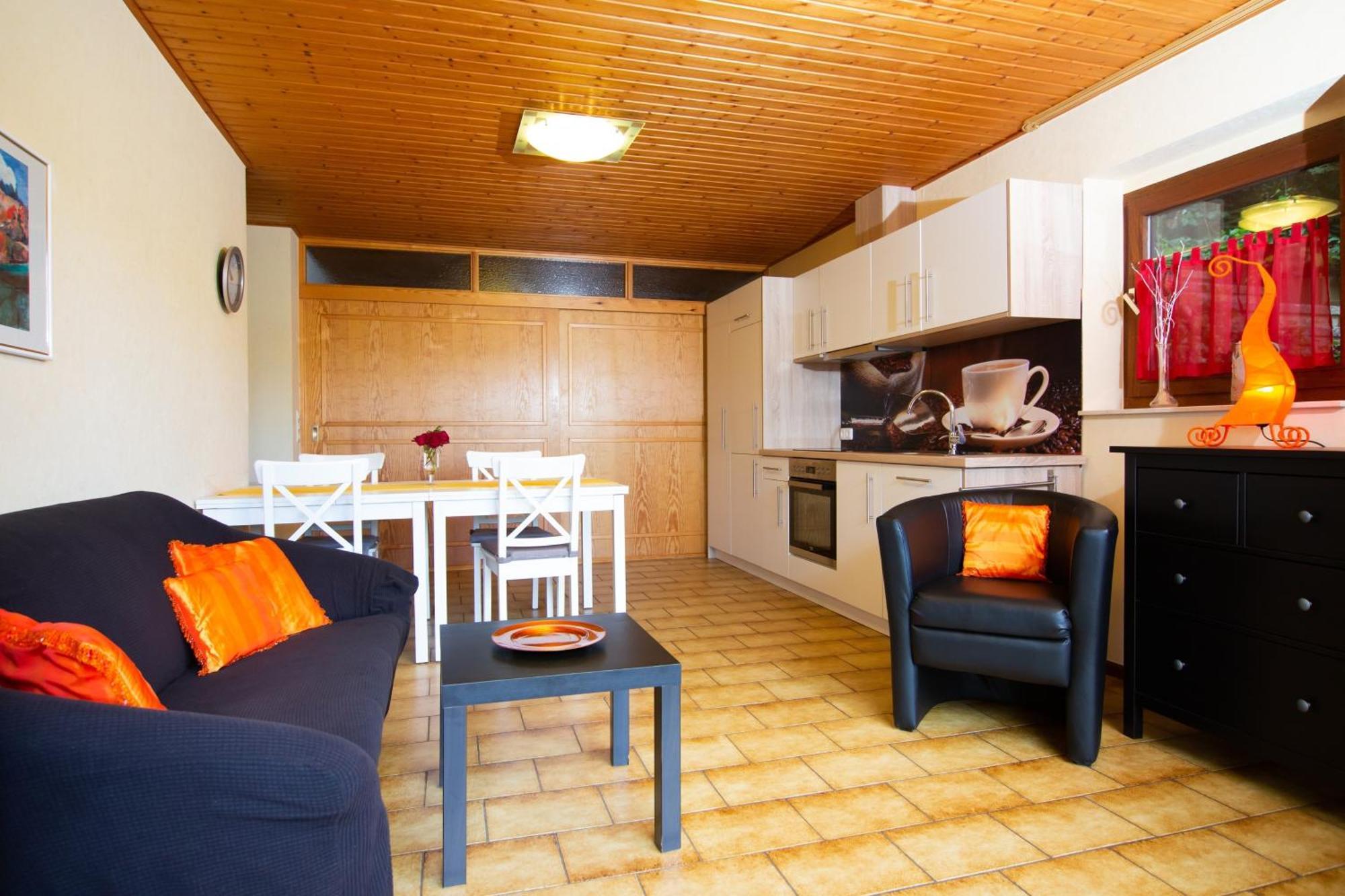 Ferienwohnung "Kirchblick" Im Ferienhaus Blumenhain Bad Wunnenberg Ngoại thất bức ảnh