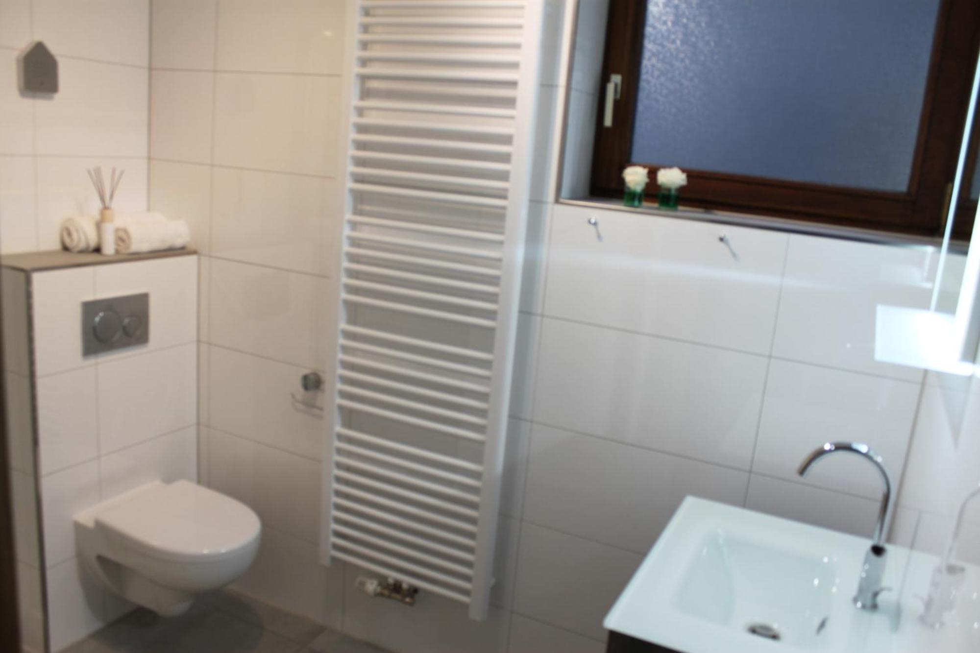 Ferienwohnung "Kirchblick" Im Ferienhaus Blumenhain Bad Wunnenberg Ngoại thất bức ảnh