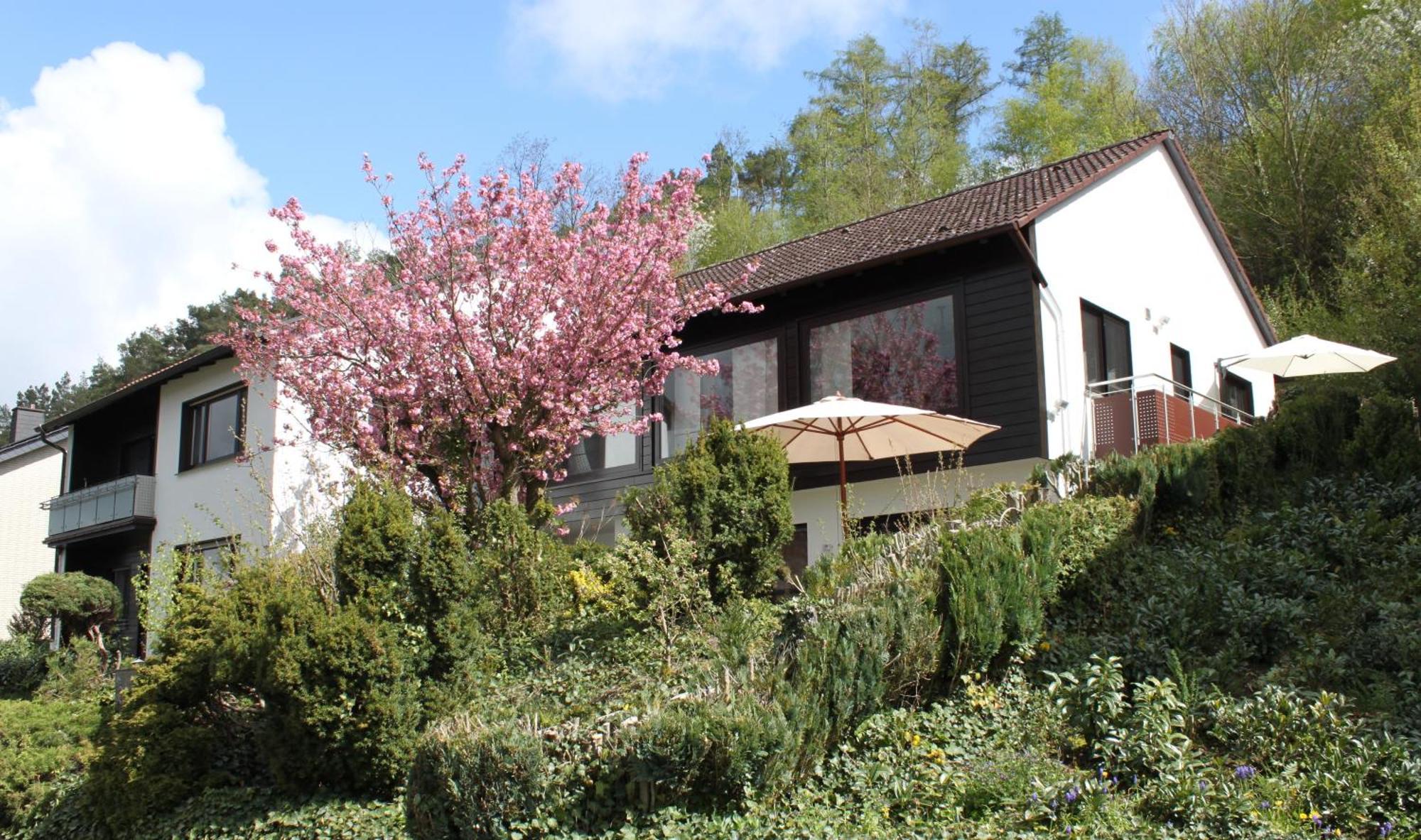 Ferienwohnung "Kirchblick" Im Ferienhaus Blumenhain Bad Wunnenberg Ngoại thất bức ảnh